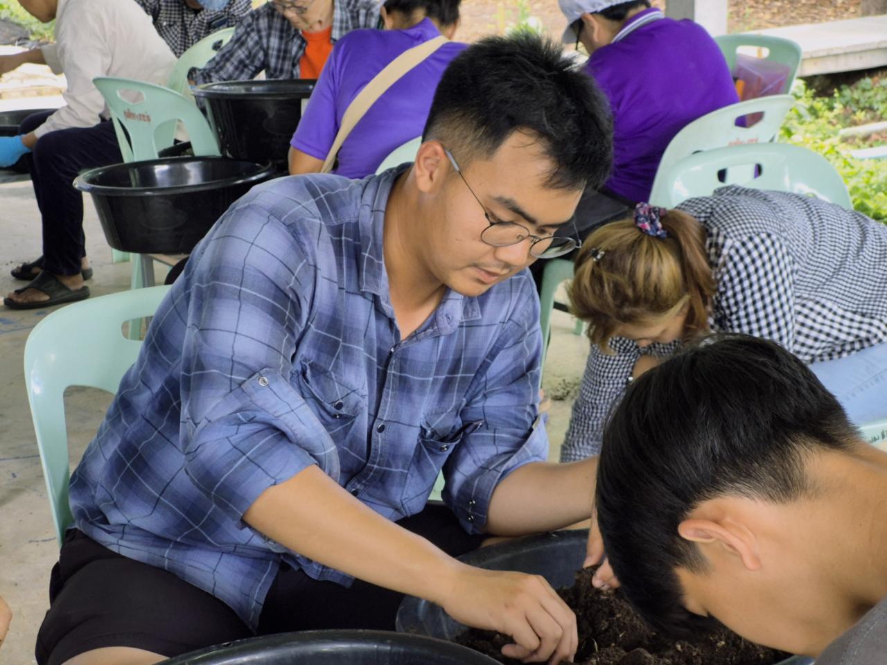 ภาพประกอบที่ 15