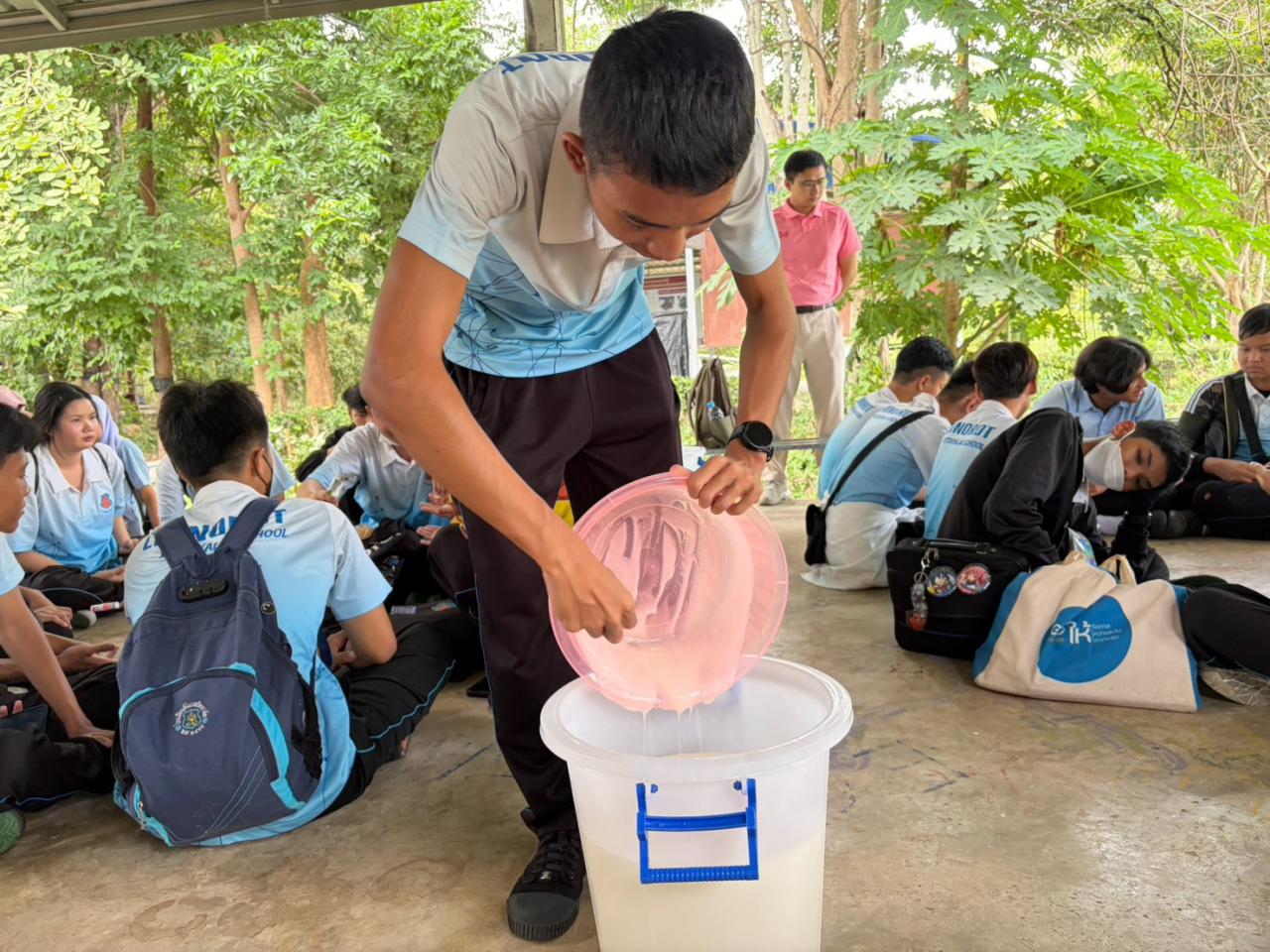ภาพประกอบที่ 10