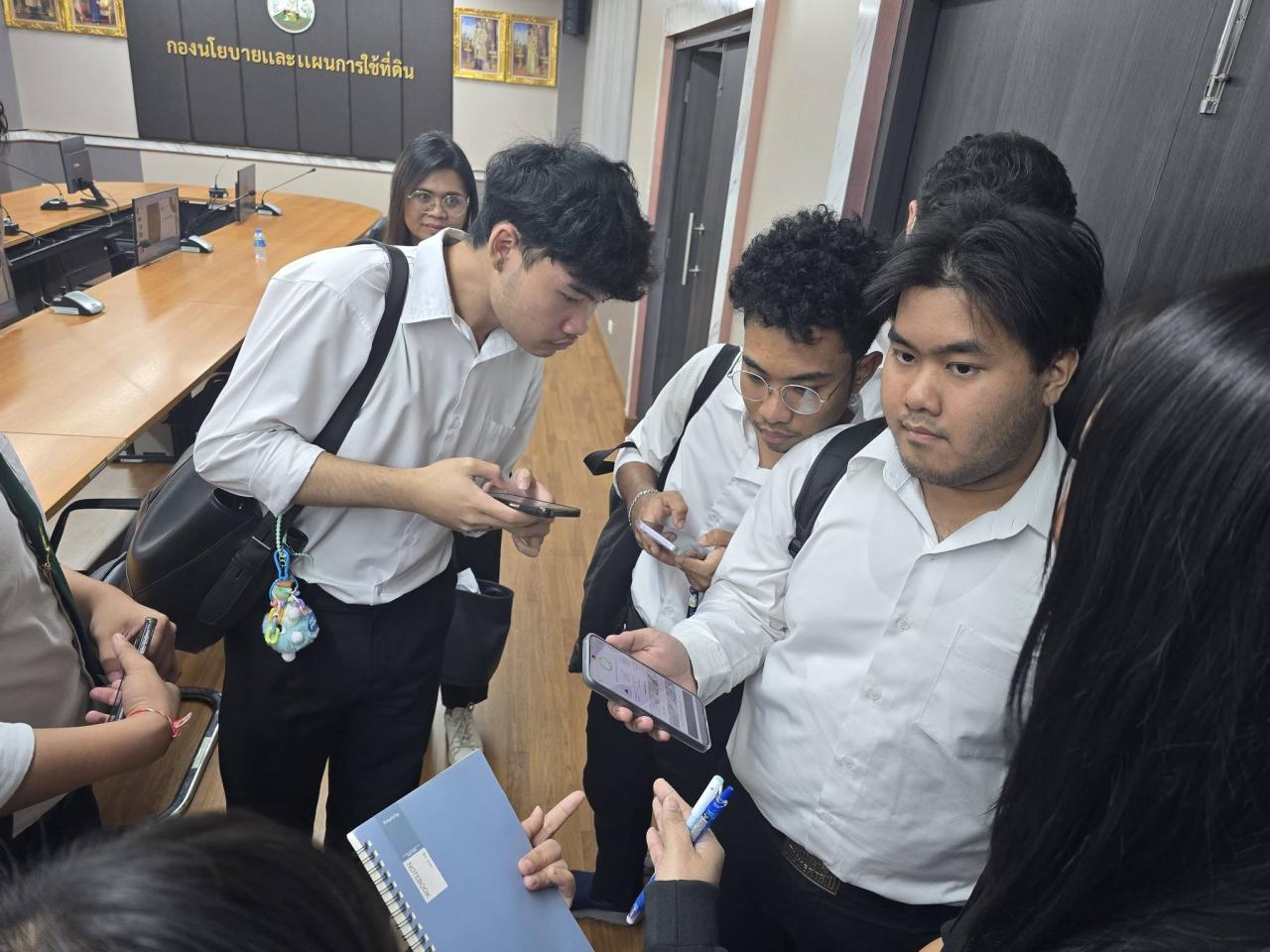 ภาพประกอบที่ 8