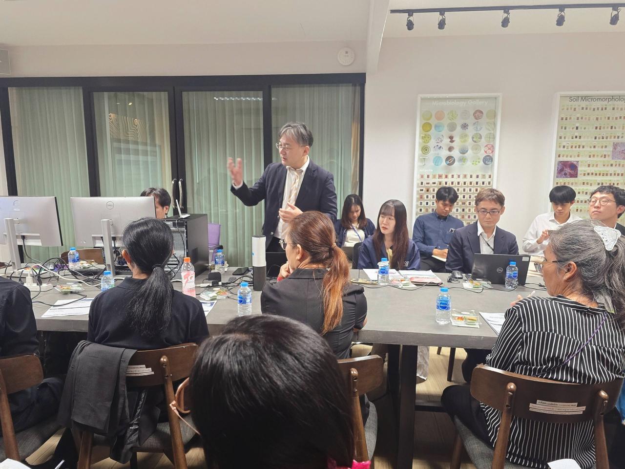 ภาพประกอบที่ 8