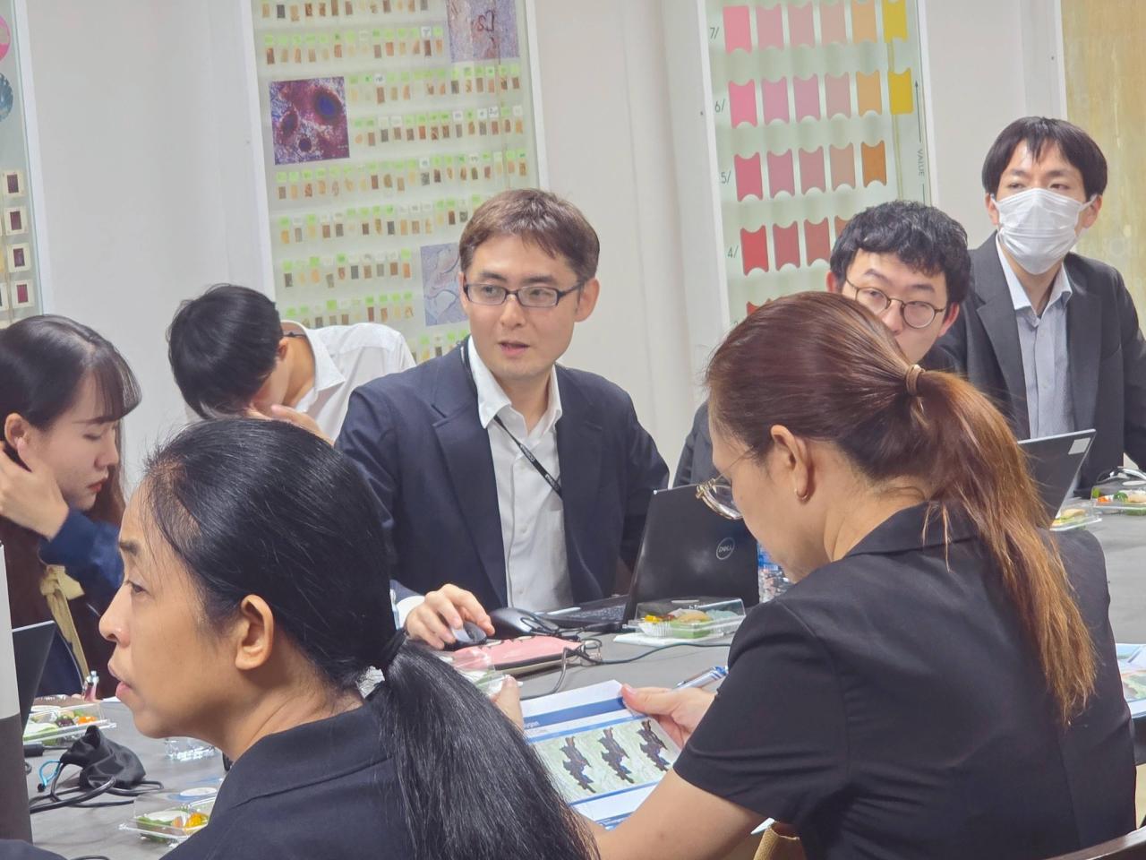 ภาพประกอบที่ 9