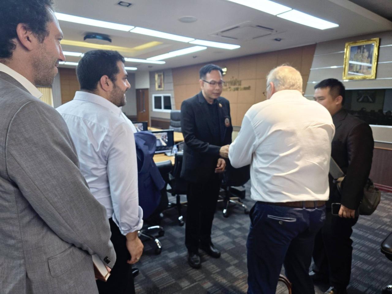 ภาพประกอบที่ 8