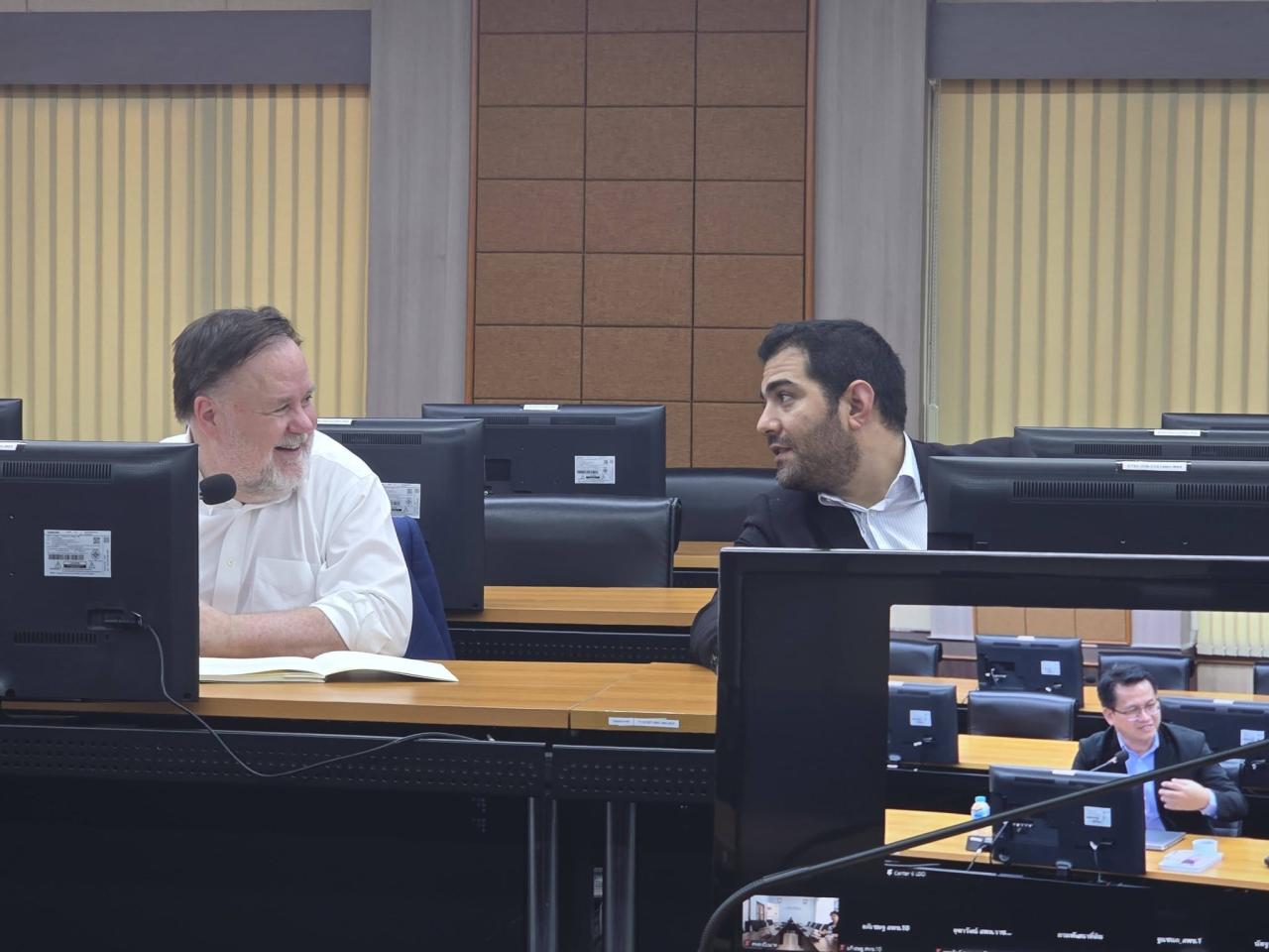 ภาพประกอบที่ 21