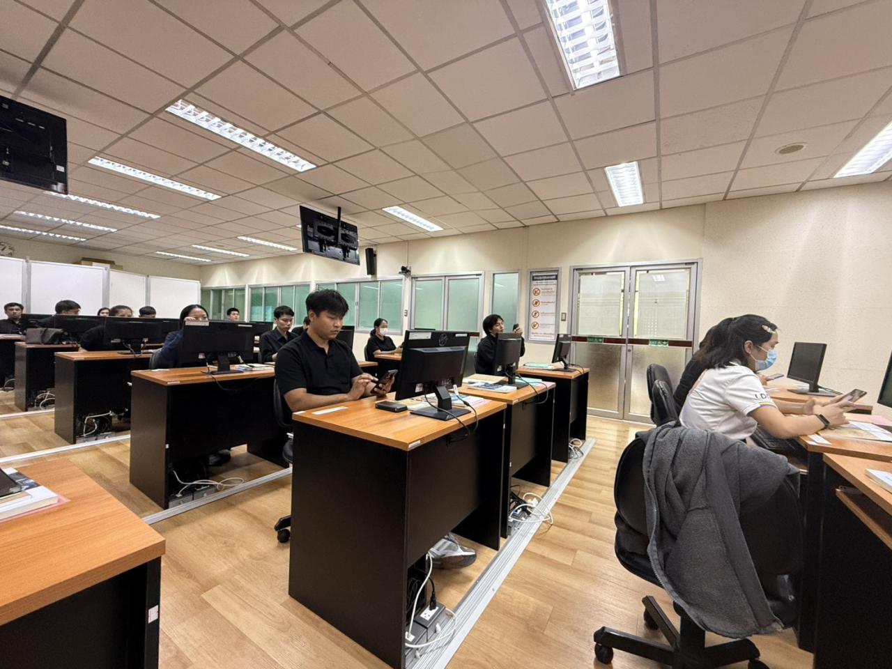 ภาพประกอบที่ 4