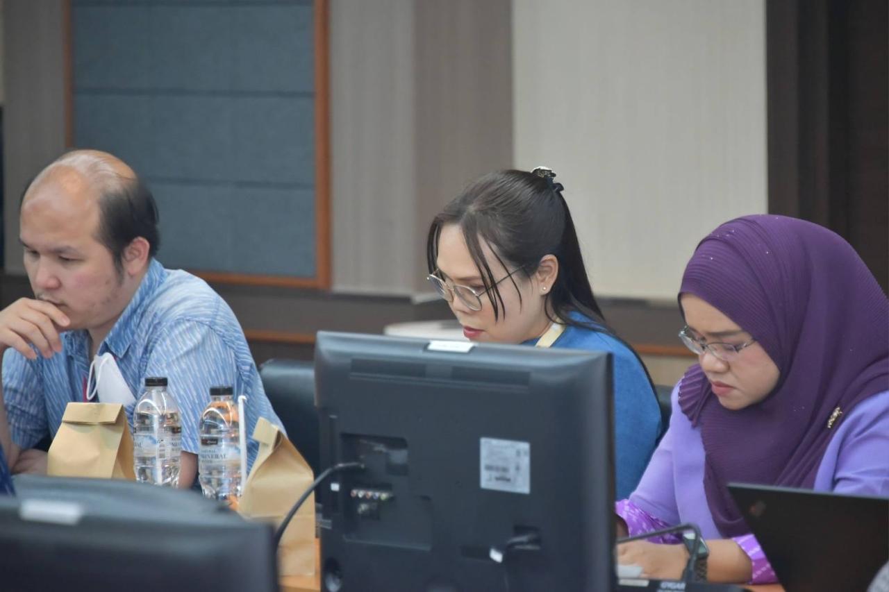 ภาพประกอบที่ 16