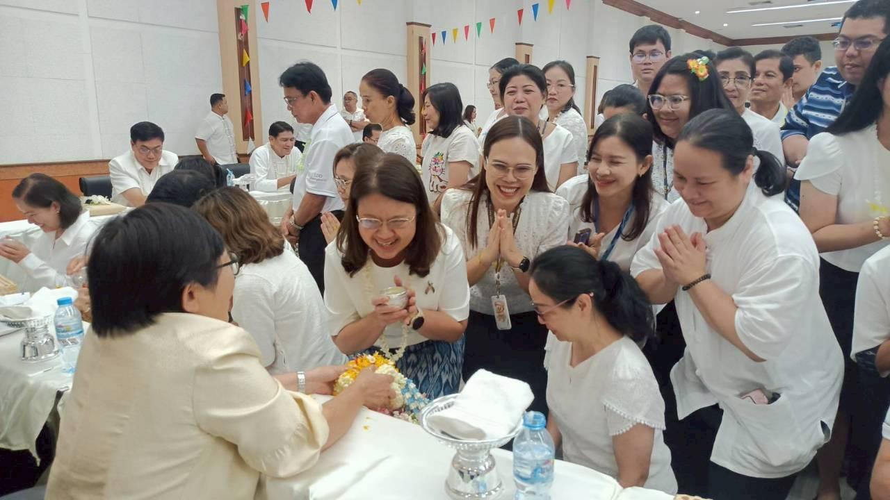 ภาพประกอบที่ 8