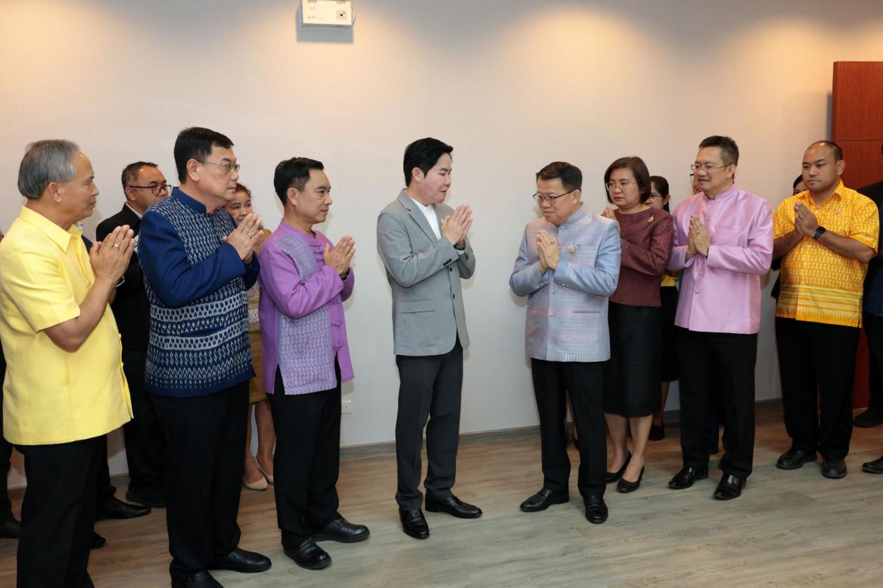 ภาพประกอบที่ 1