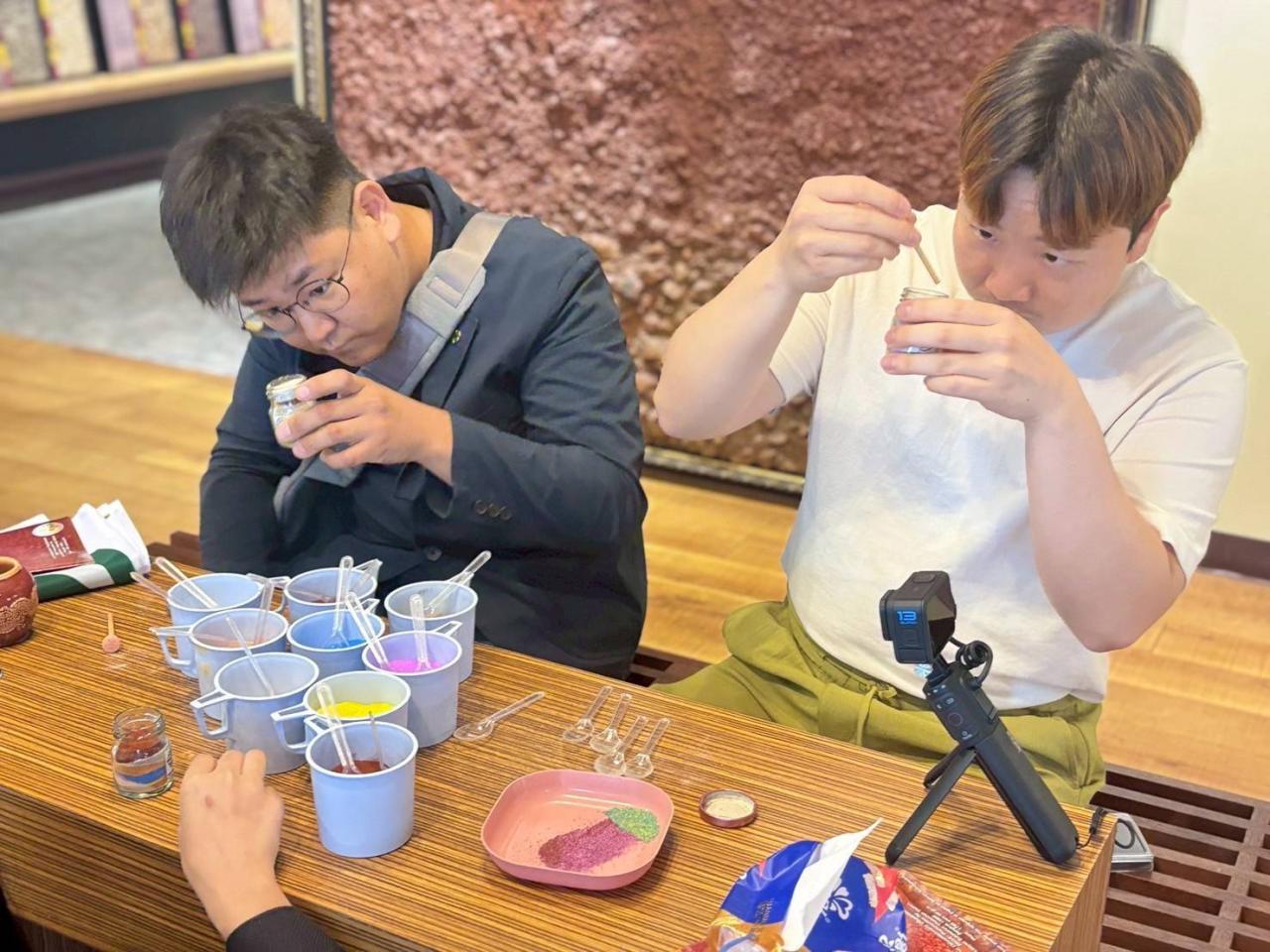 ภาพประกอบที่ 5