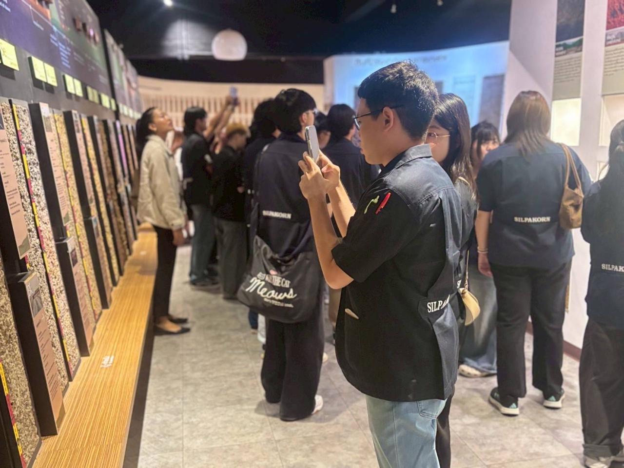 ภาพประกอบที่ 7