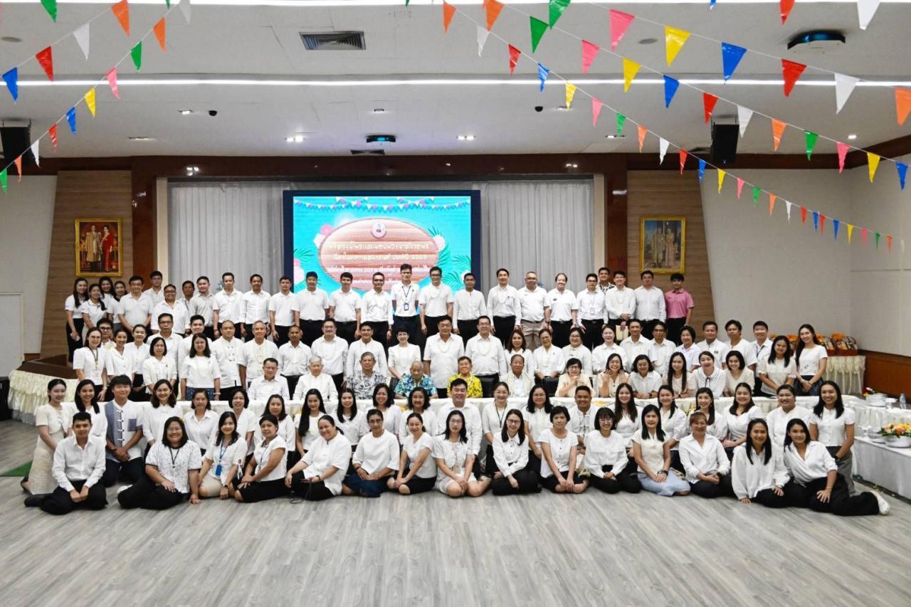 ภาพประกอบที่ 16