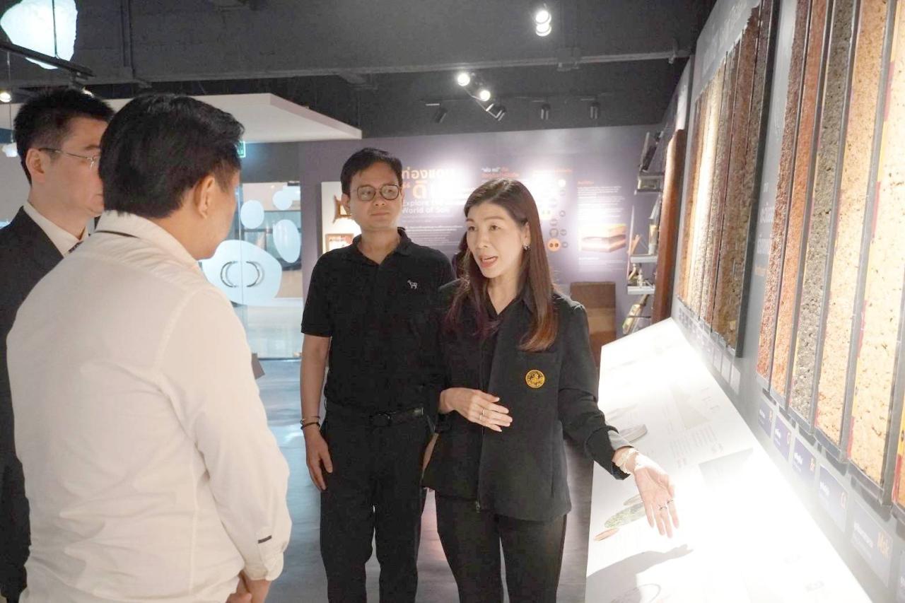 ภาพประกอบที่ 0