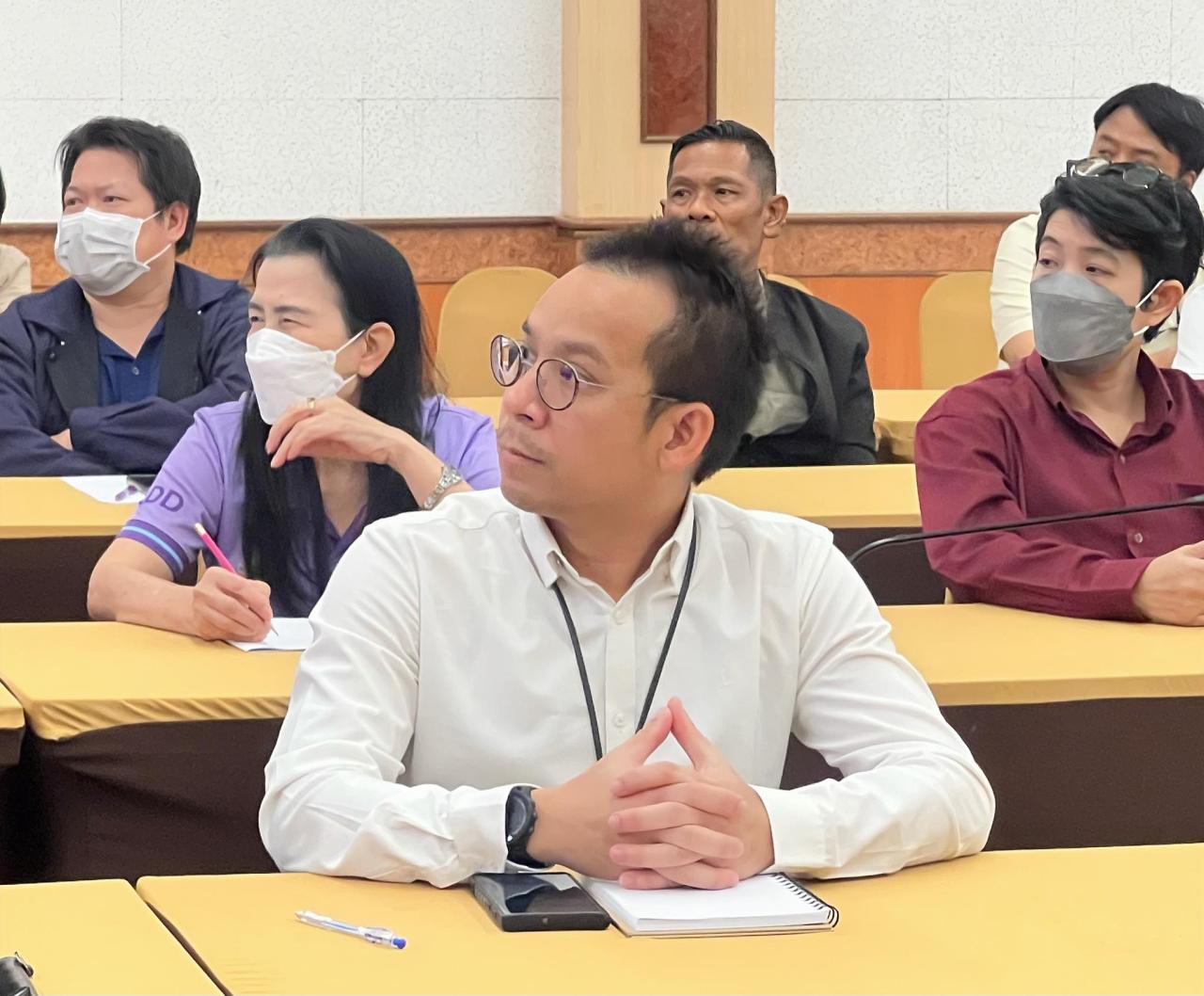 ภาพประกอบที่ 13