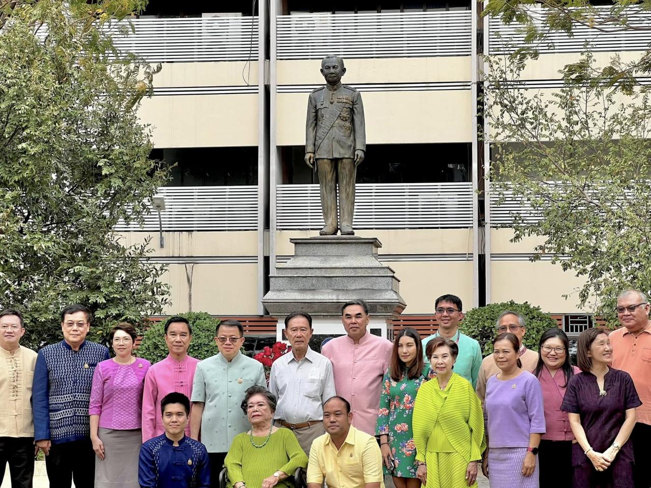 ภาพประกอบที่ 1