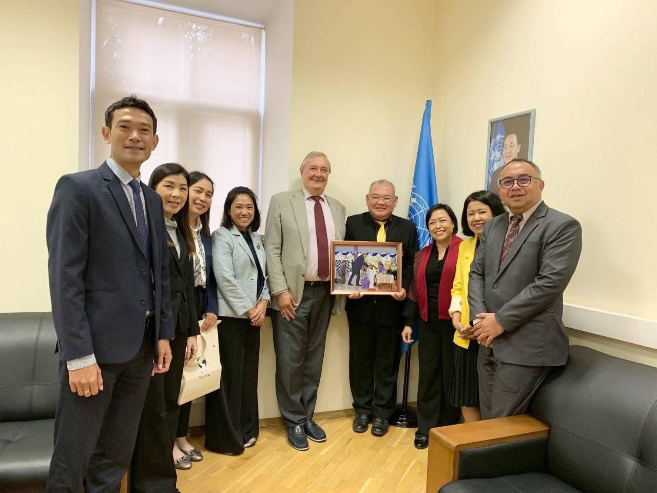 ภาพประกอบที่ 0