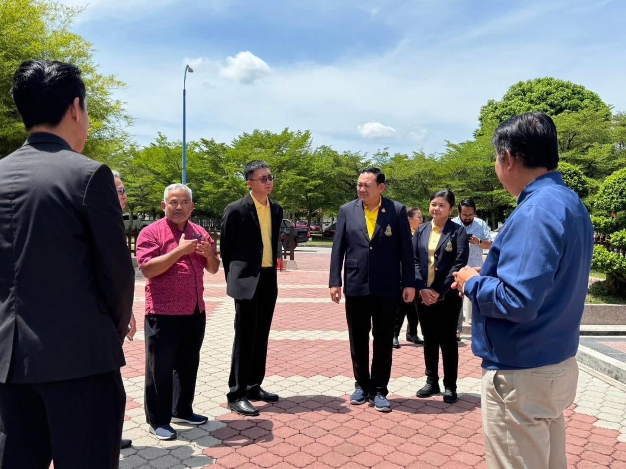 ภาพประกอบที่ 0