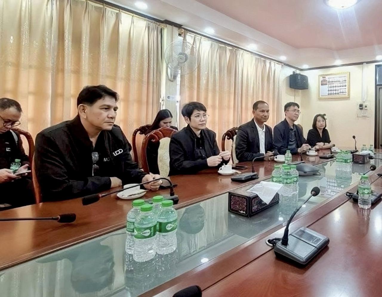 ภาพประกอบที่ 0