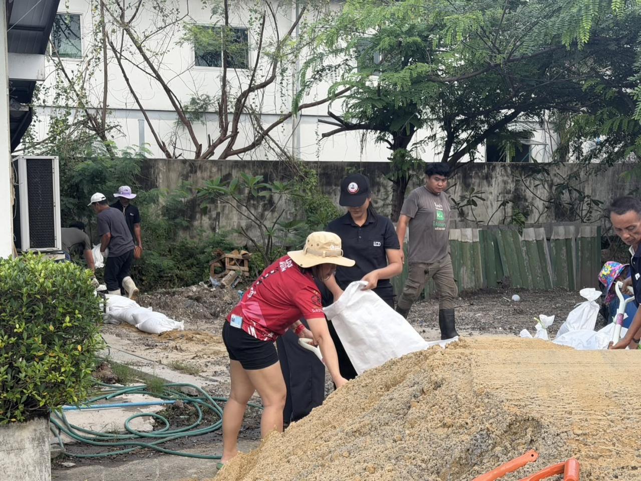 ภาพประกอบที่ 4