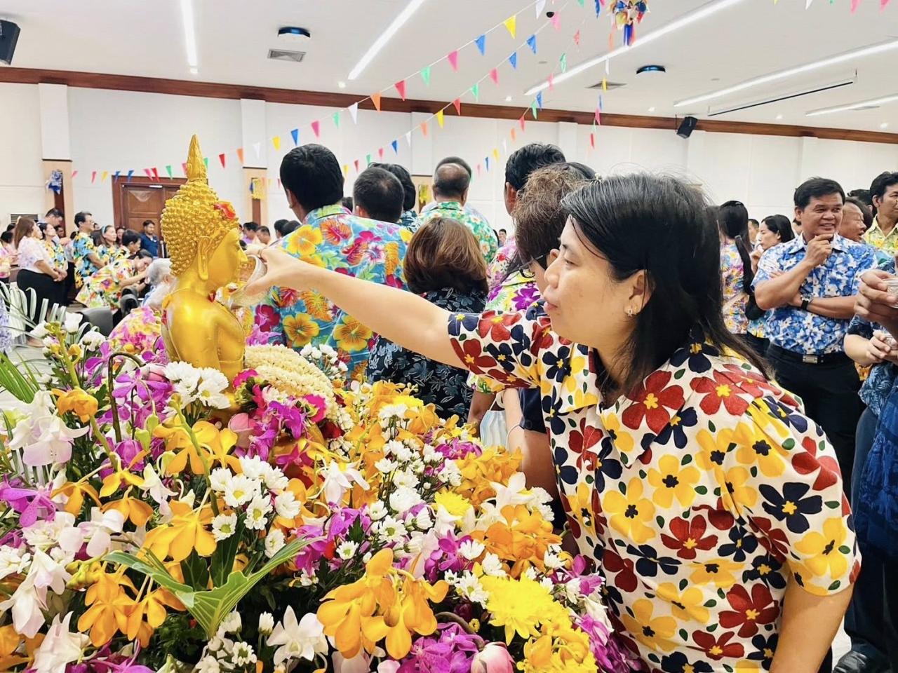 ภาพประกอบที่ 12