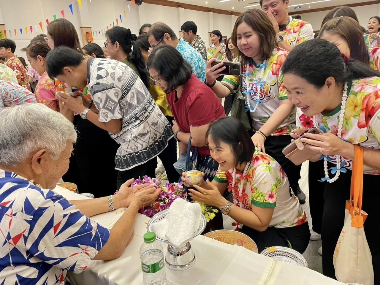 ภาพประกอบที่ 10
