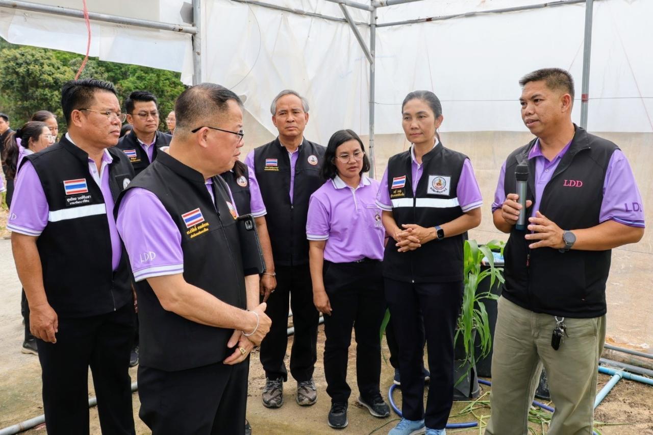 ภาพประกอบที่ 15