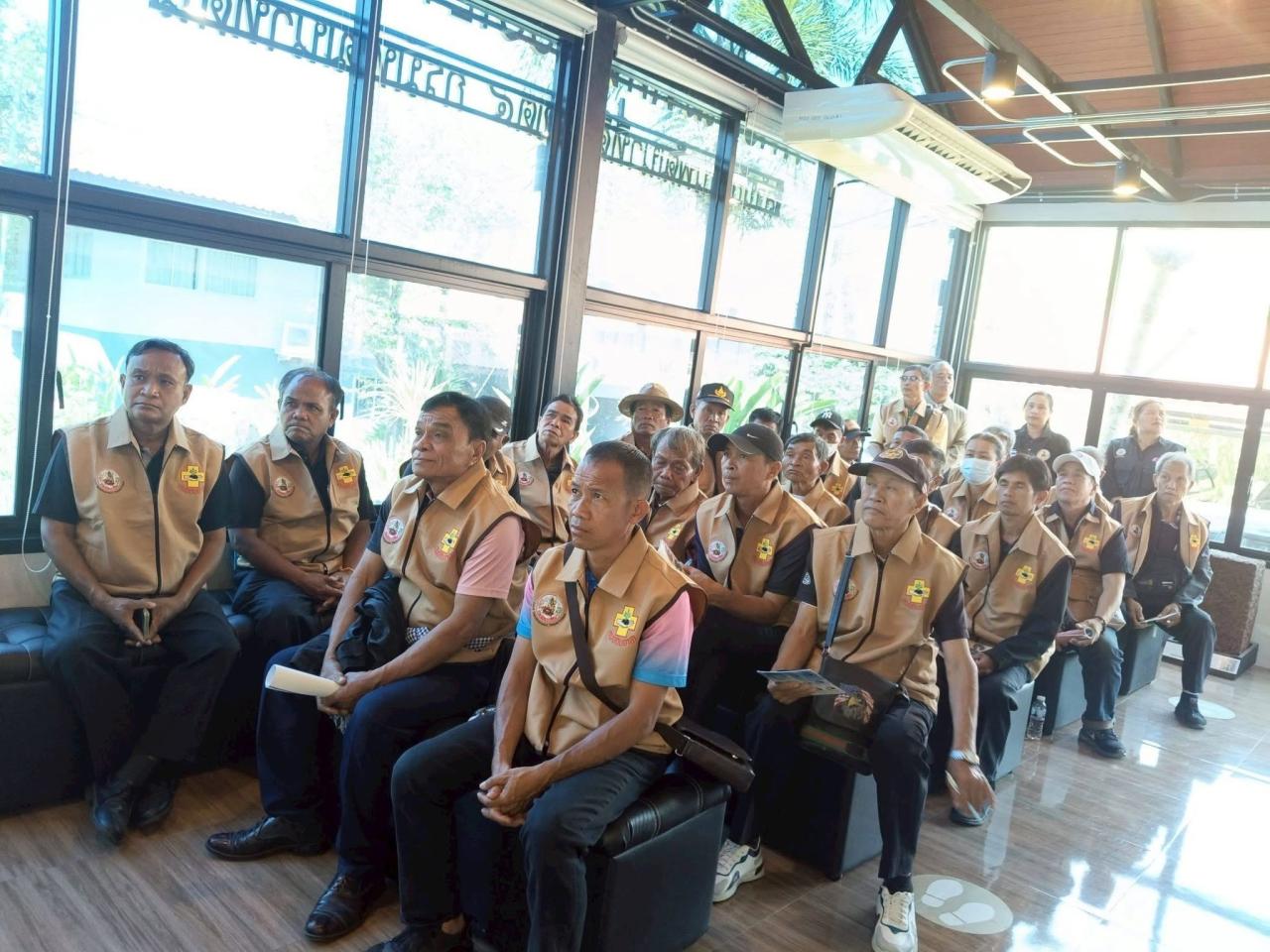 ภาพประกอบที่ 15