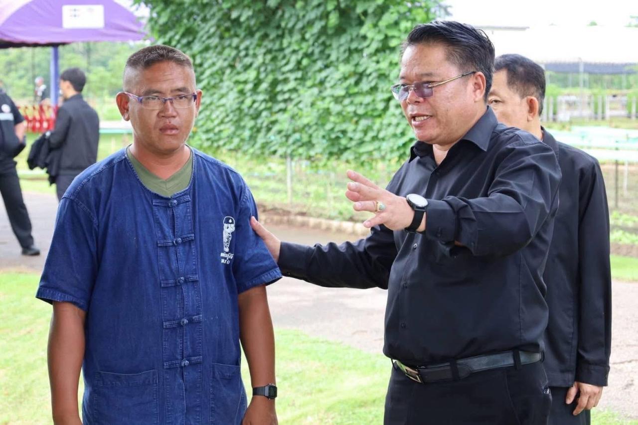 ภาพประกอบที่ 10