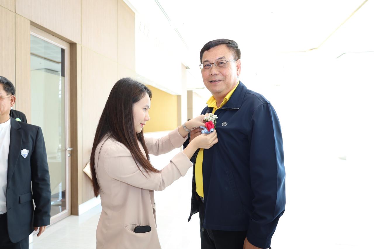 ภาพประกอบที่ 9