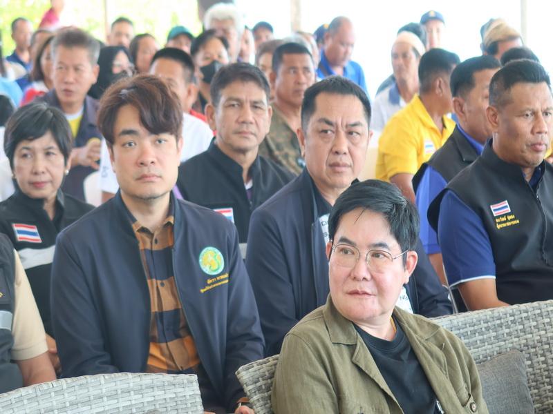 ภาพประกอบที่ 13