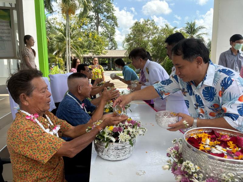 ภาพประกอบที่ 10