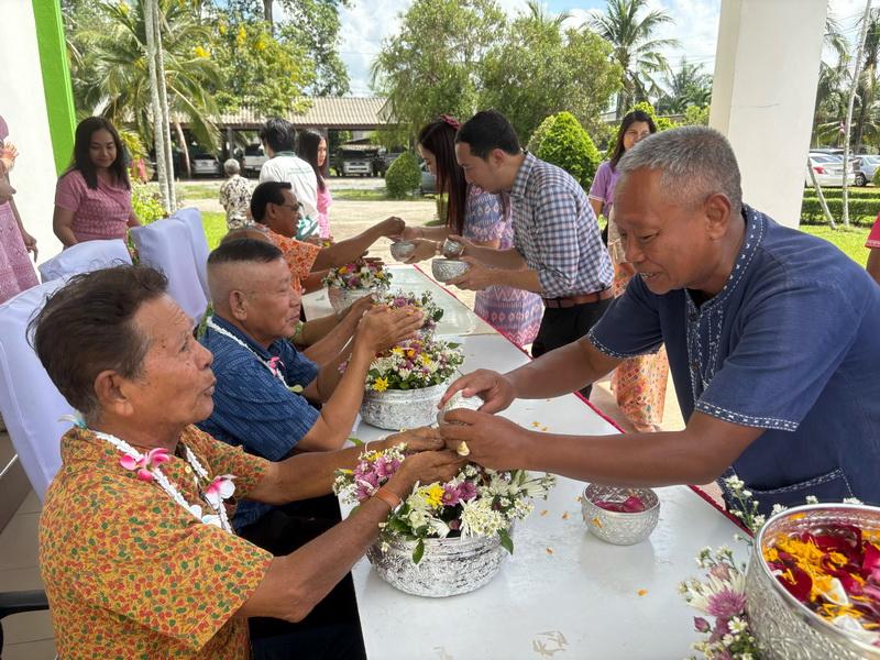ภาพประกอบที่ 12