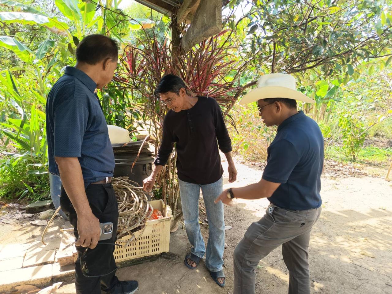 ภาพประกอบที่ 1