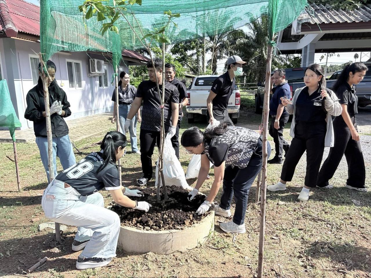 ภาพประกอบที่ 23
