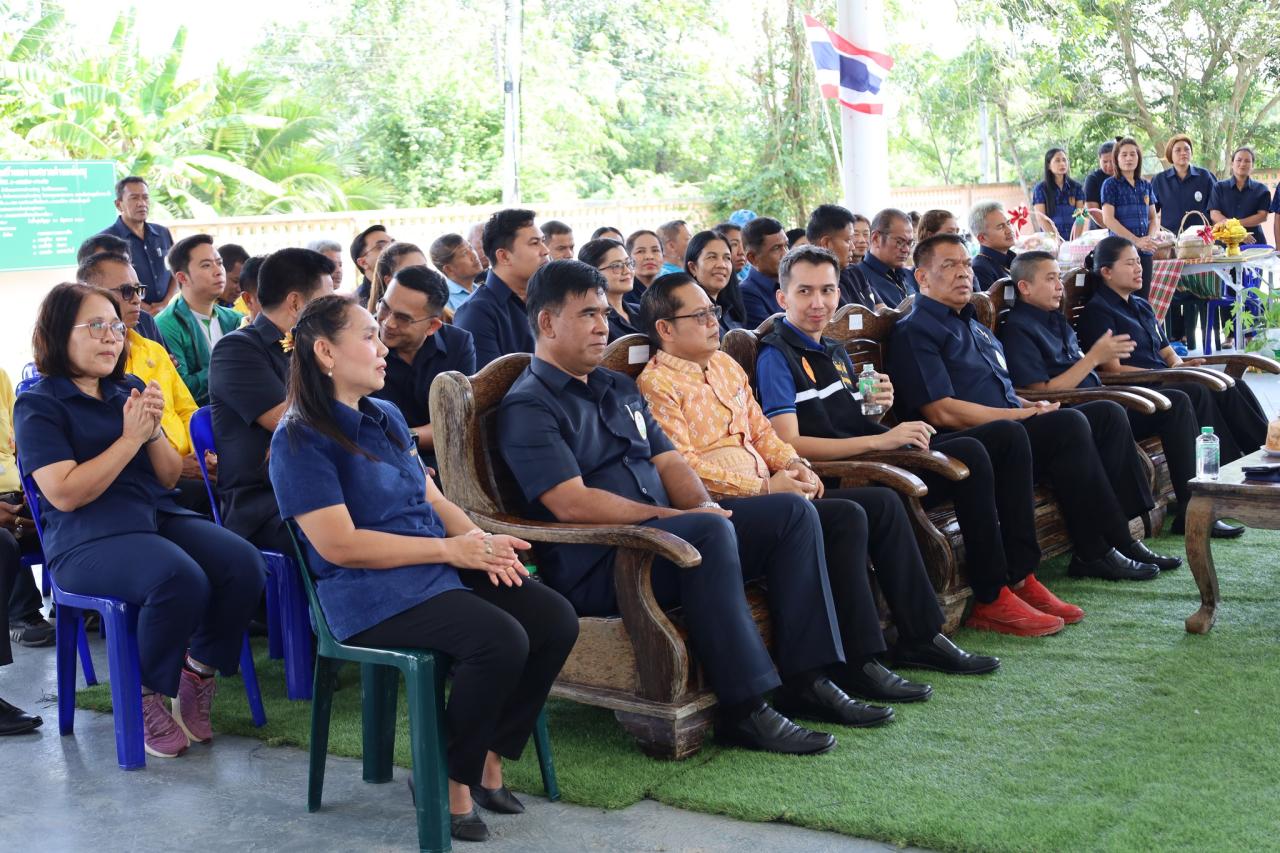 ภาพประกอบที่ 15