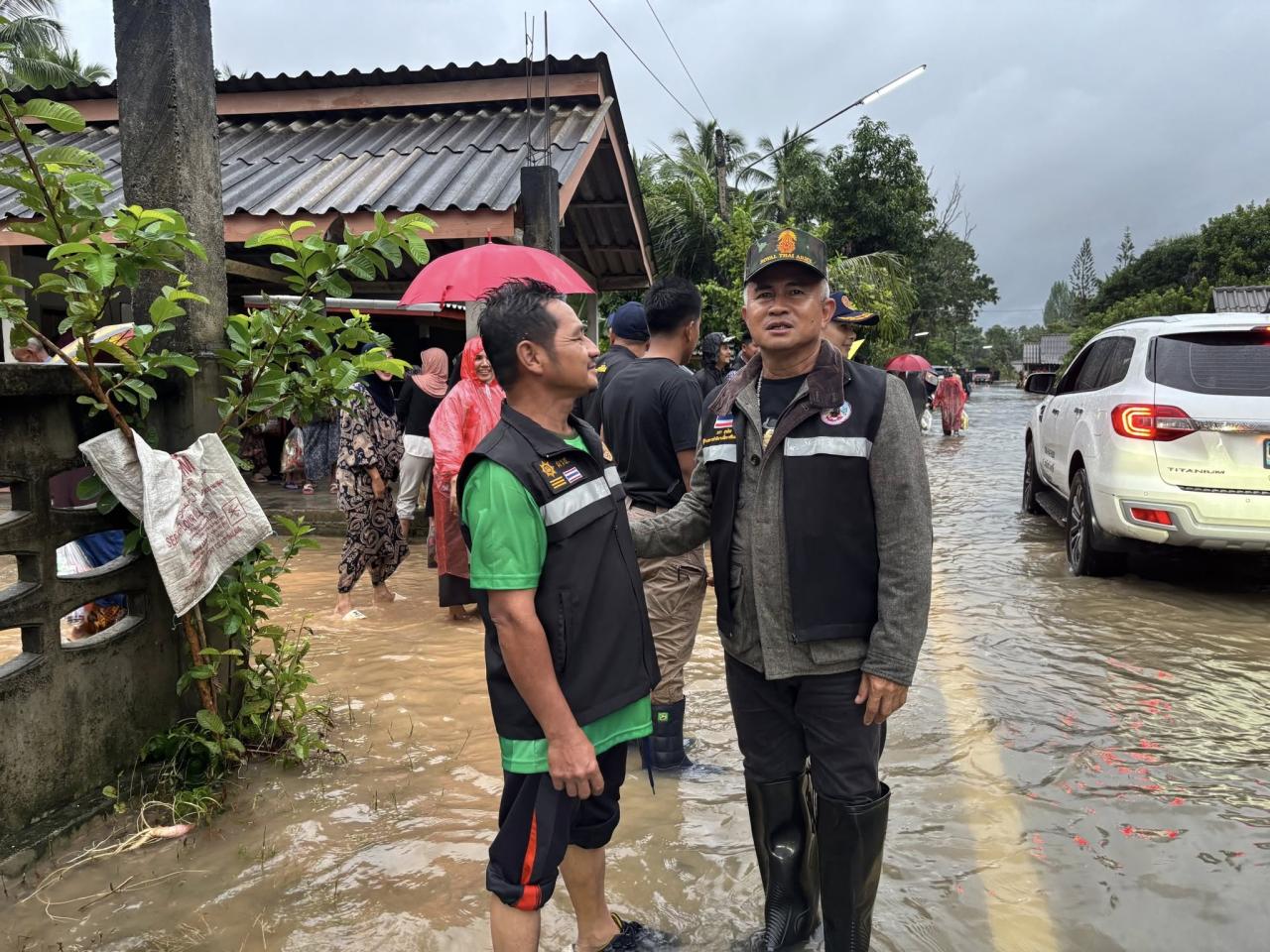 ภาพประกอบที่ 12