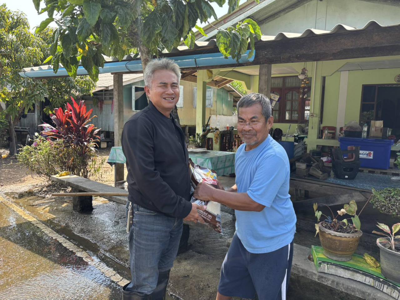 ภาพประกอบที่ 16