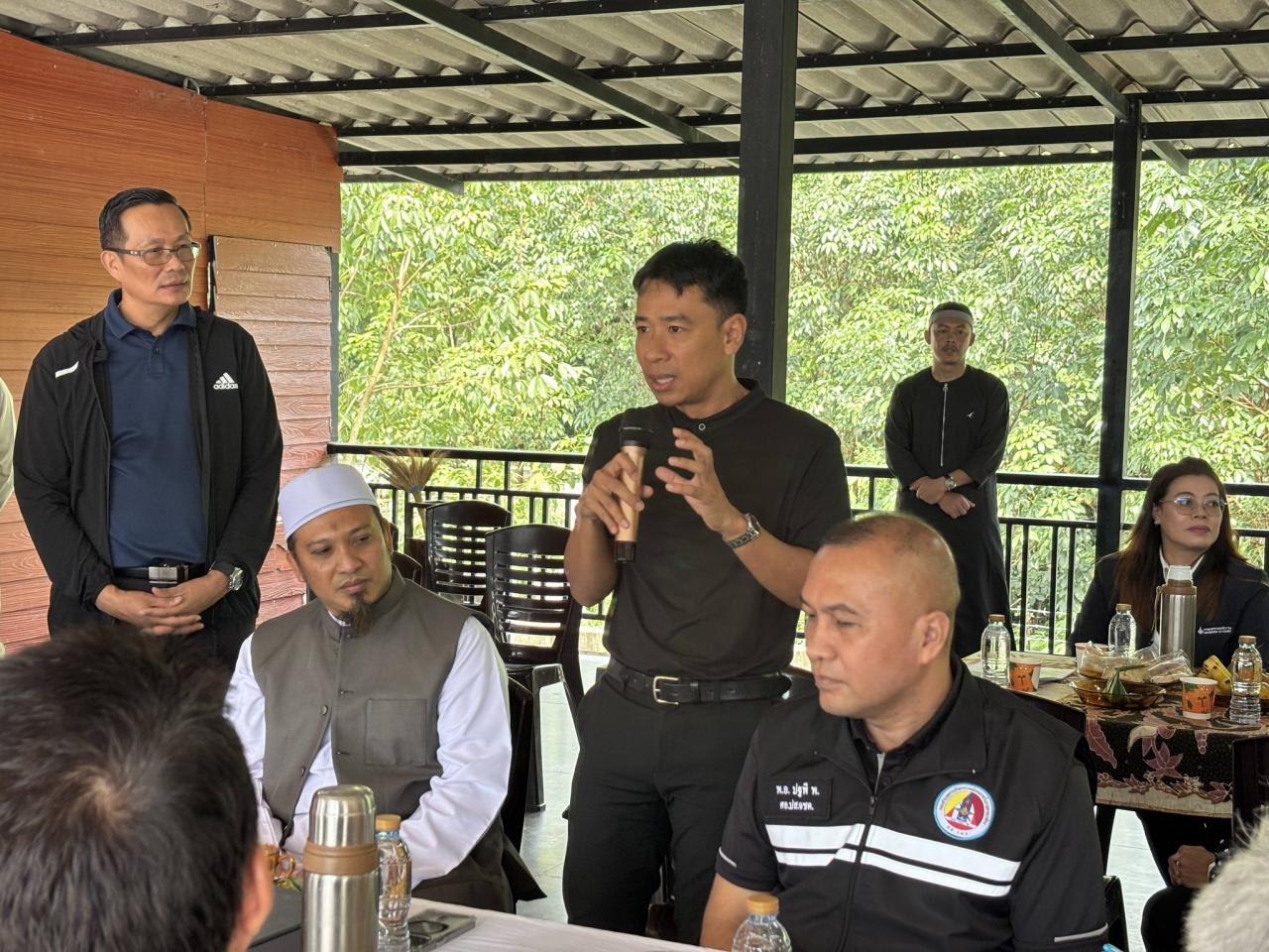 ภาพประกอบที่ 10