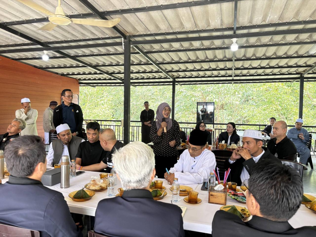 ภาพประกอบที่ 19