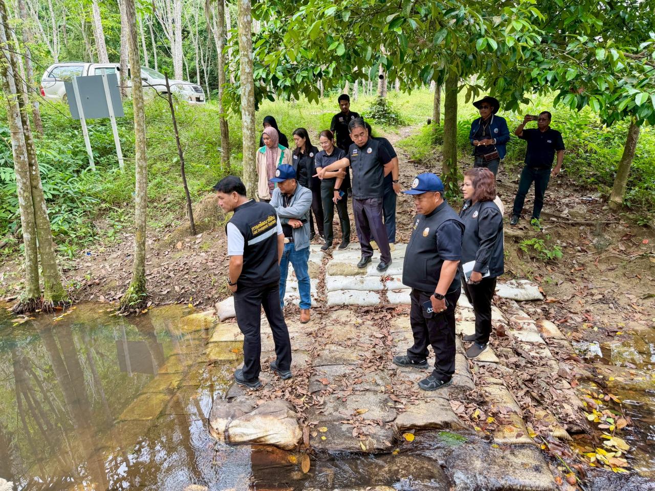 ภาพประกอบที่ 12