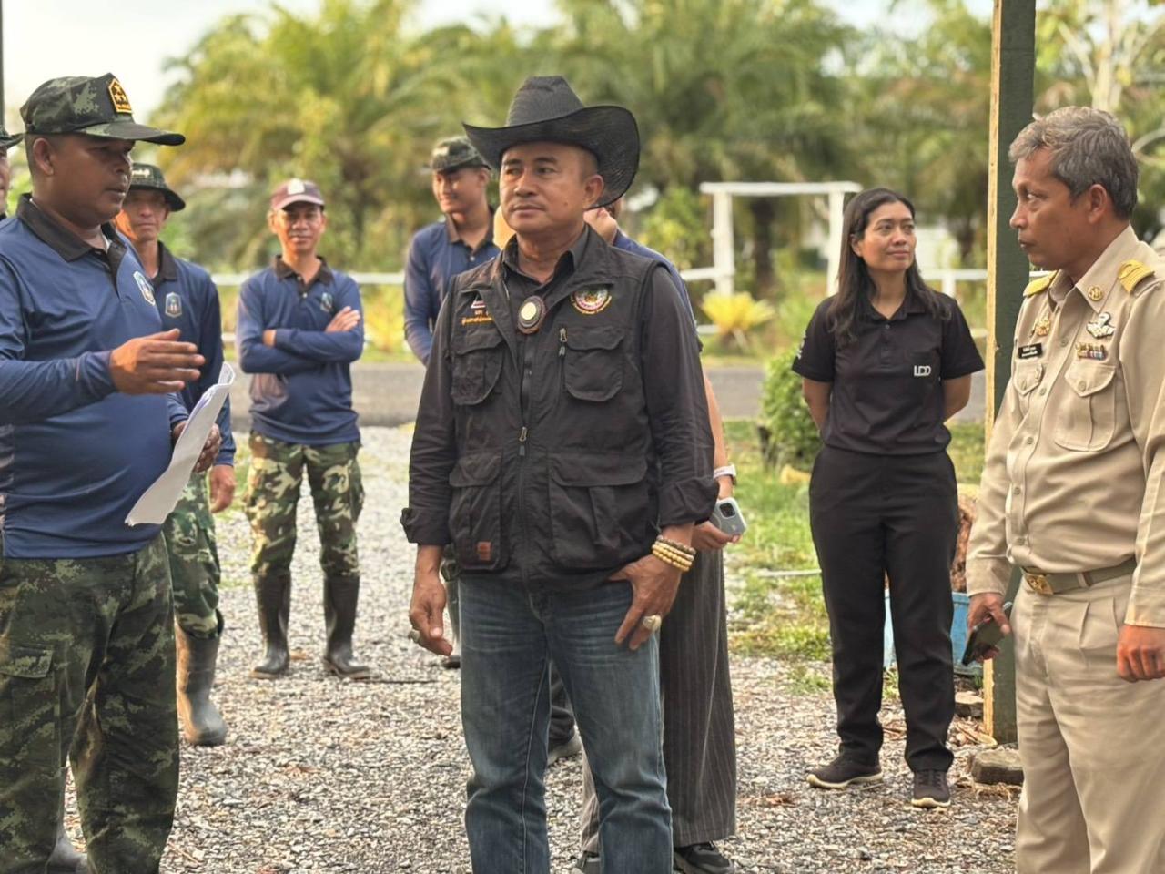 ภาพประกอบที่ 16