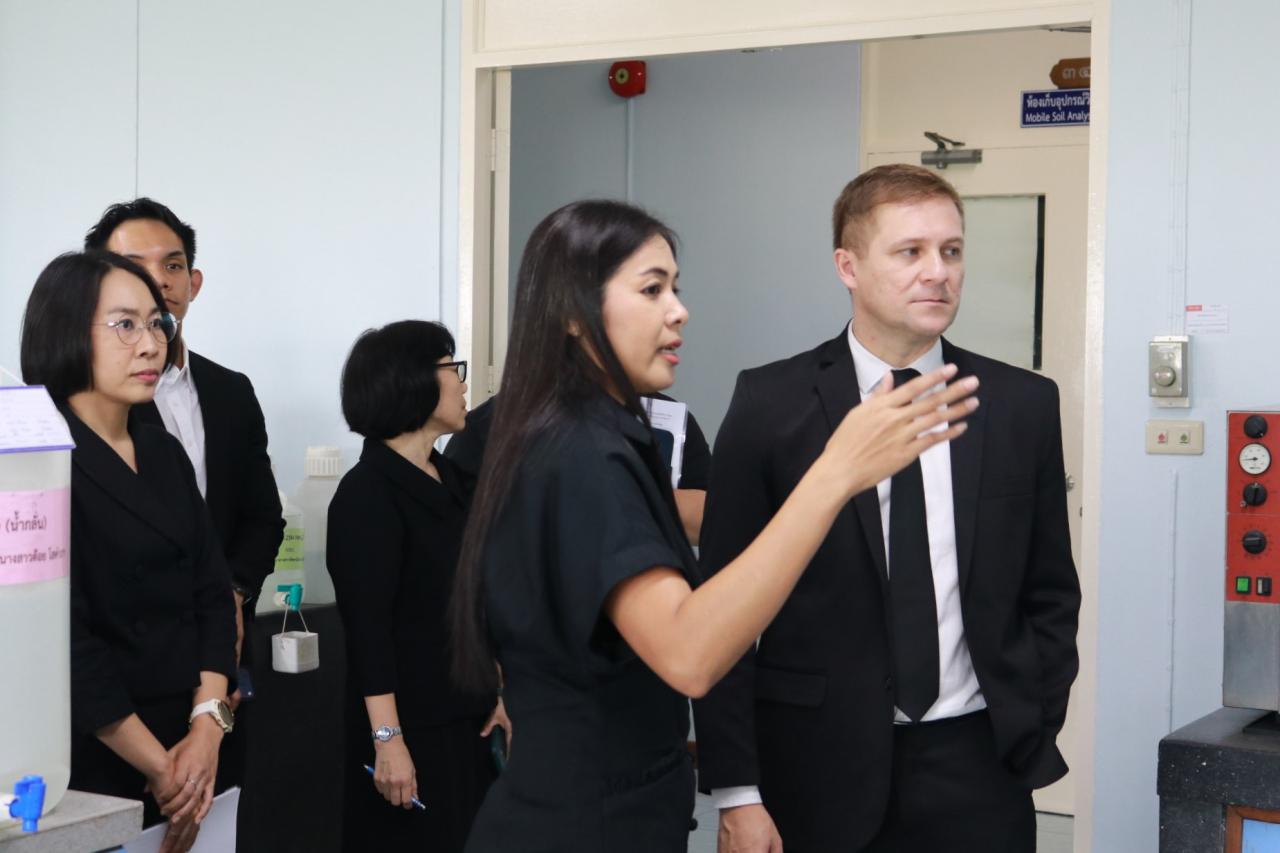 ภาพประกอบที่ 6