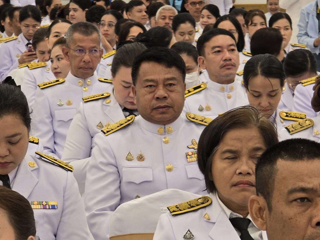 ภาพประกอบที่ 12