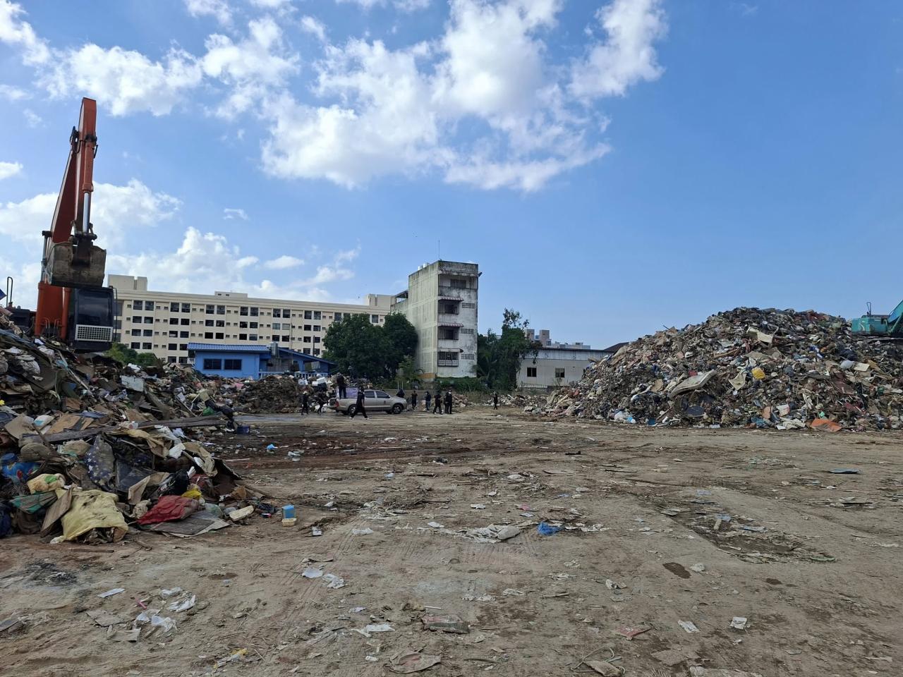 ภาพประกอบที่ 13