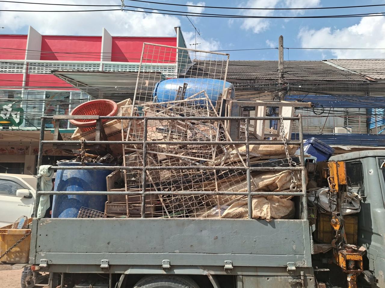 ภาพประกอบที่ 24