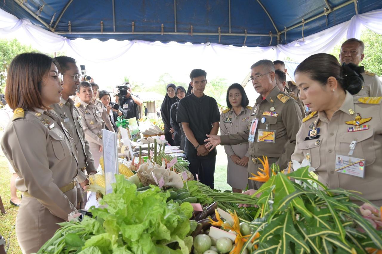 ภาพประกอบที่ 10