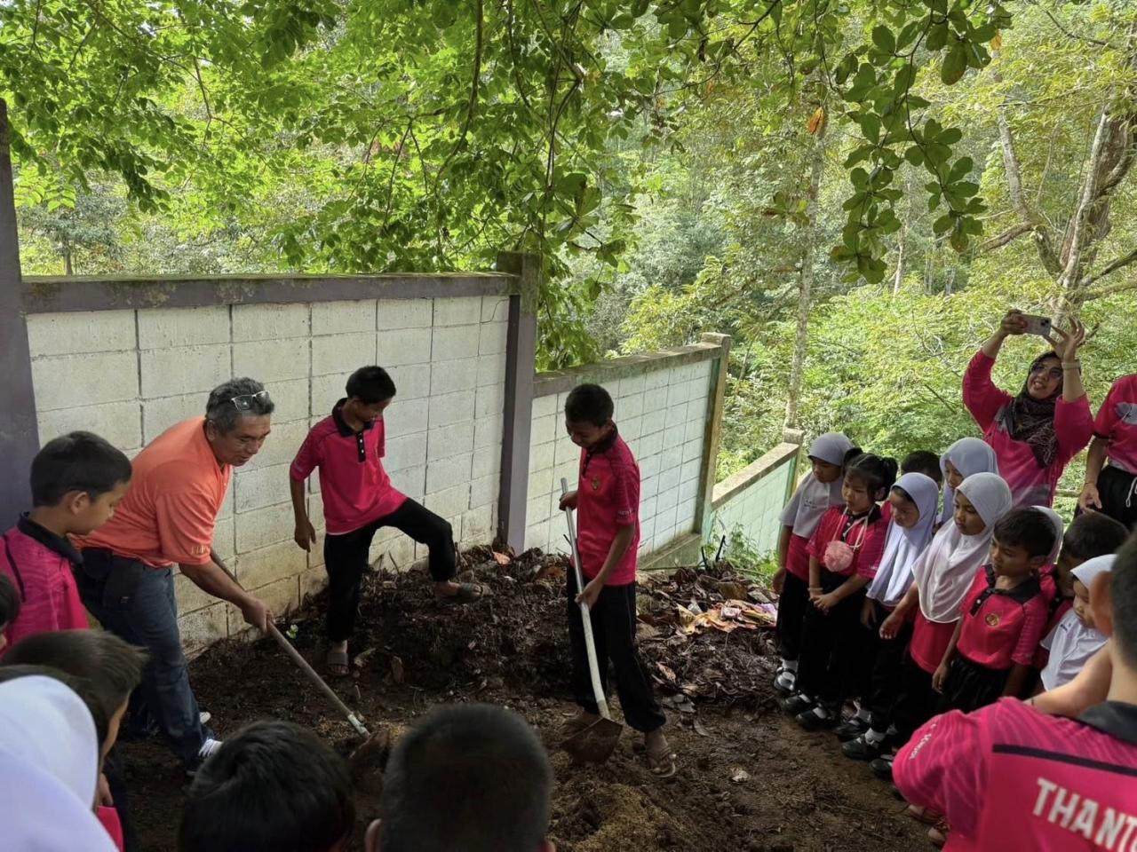 ภาพประกอบที่ 1