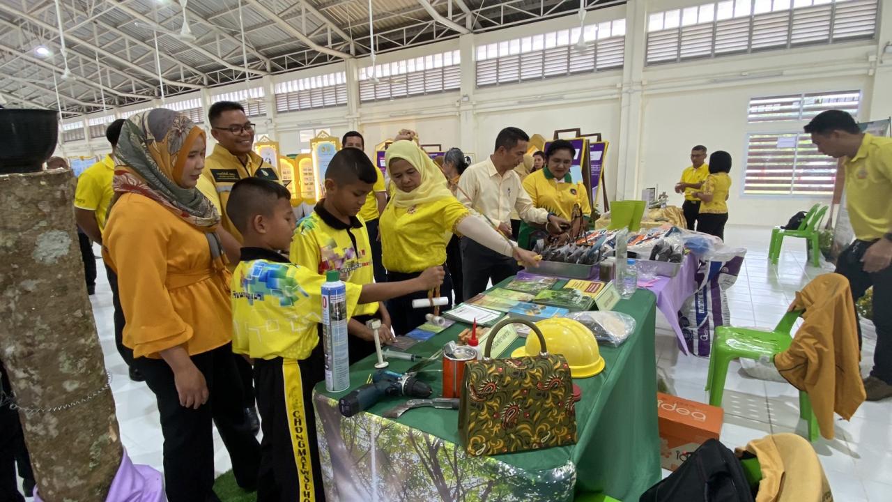 ภาพประกอบที่ 13