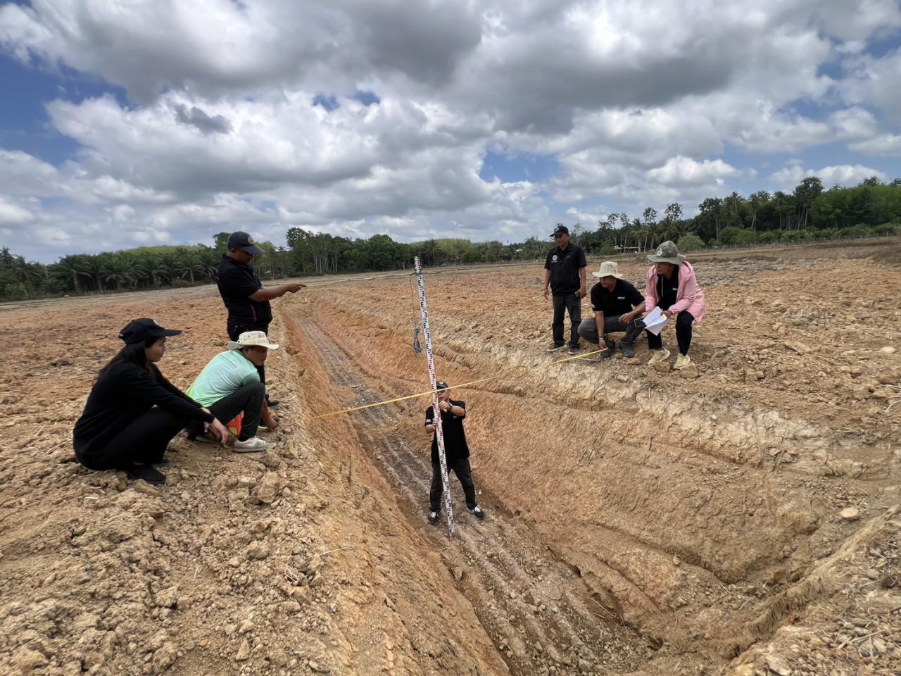 ภาพประกอบที่ 15