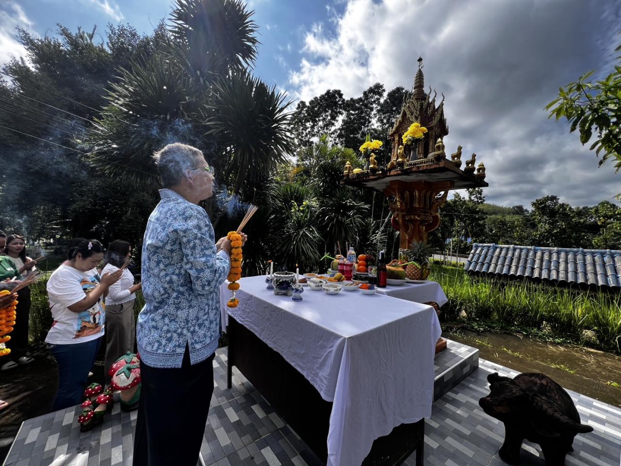 ภาพประกอบที่ 0