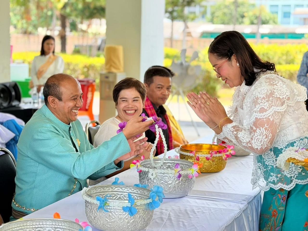 ภาพประกอบที่ 6