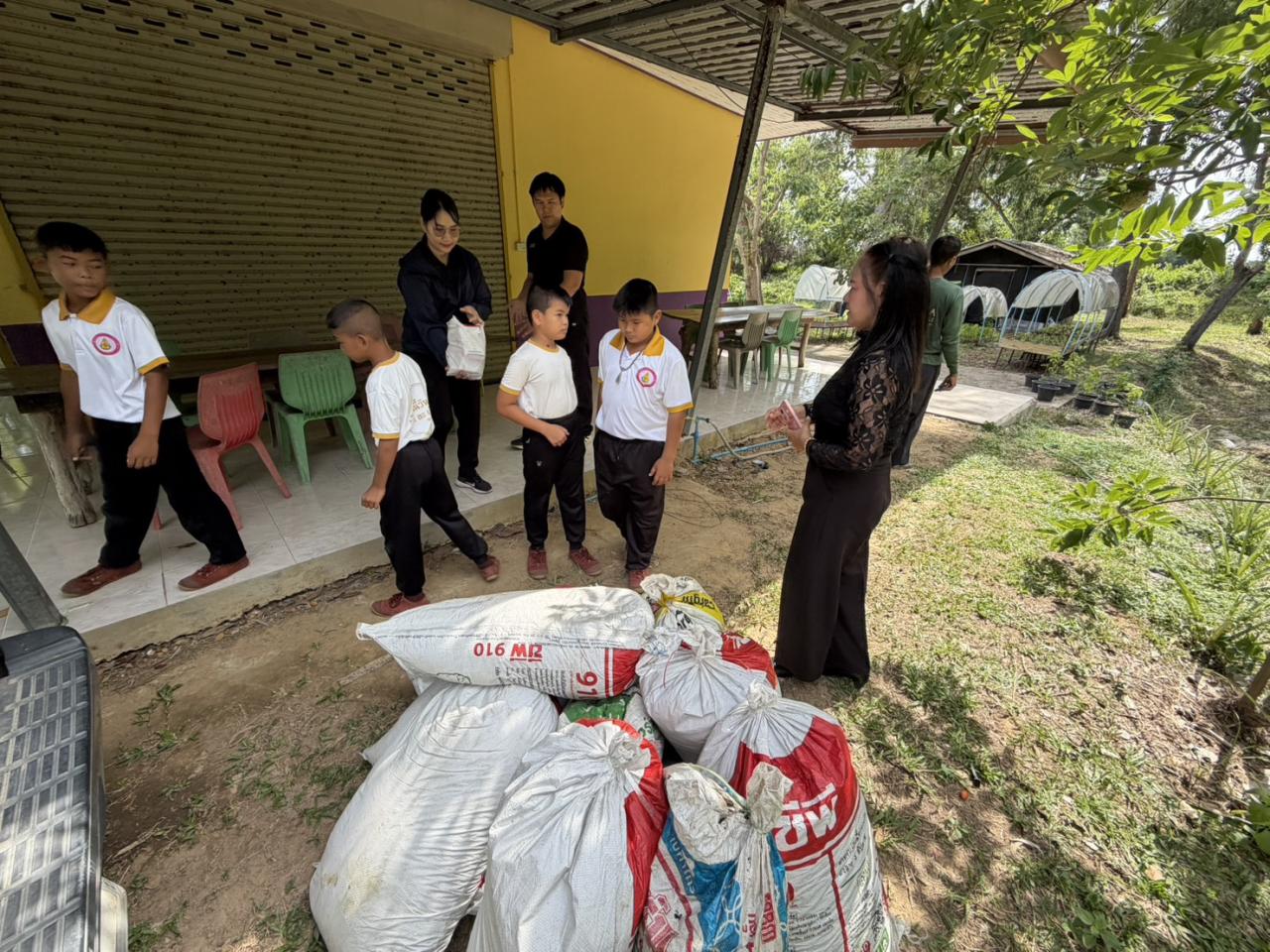 ภาพประกอบที่ 1